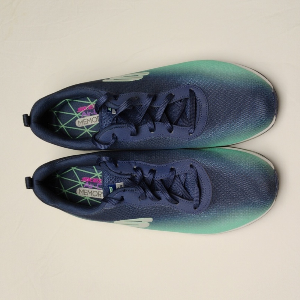 Skechers 2 tone blue shoe - Picture 1 of 5